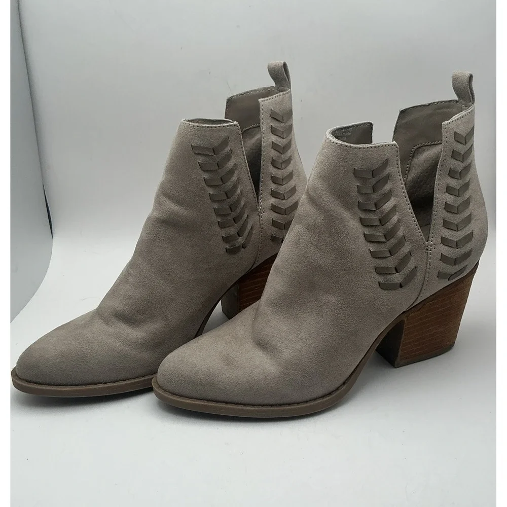 Carlos by Carlos Santana Whitely Ankle Boots 5M Light Doe Faux Suede Whipstitch